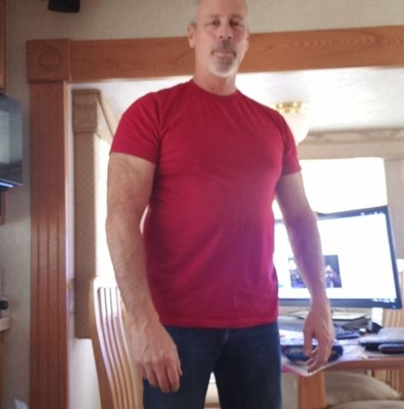 Profile Picture of Stephen Boyer (@helomec) on Poshmark
