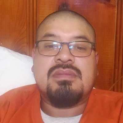 Profile Picture of John Vigil (@VigilBianca) on Twitter
