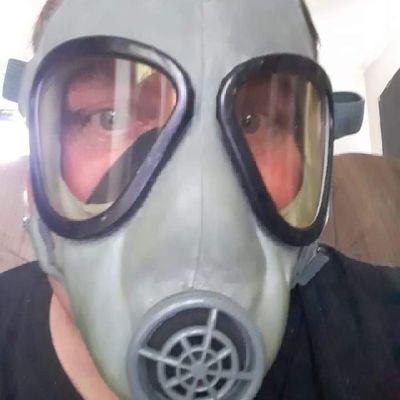 Profile Picture of Neil Rutherford (@chucklenuts14) on Twitter