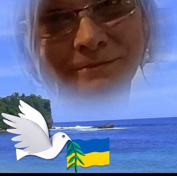 Profile Picture of Iwona Karczmarczyk (@ikarczmarczyk) on Poshmark