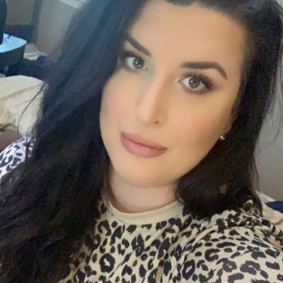 Profile Picture of WHITNEY🍍 (@whitney_cleland) on Twitter