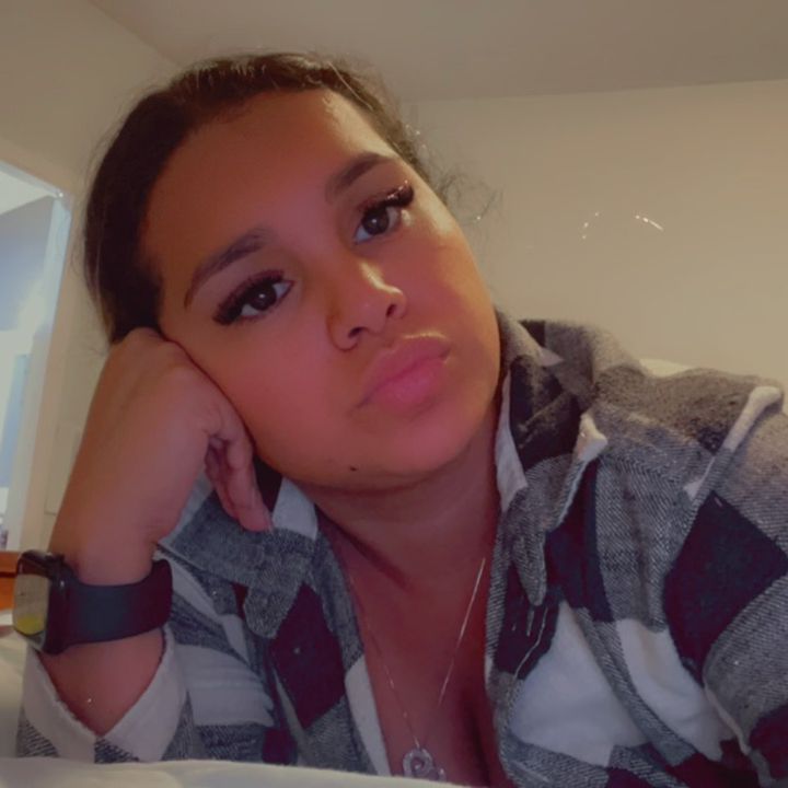 Profile Picture of Dani (@danielaconchas1) on Tiktok