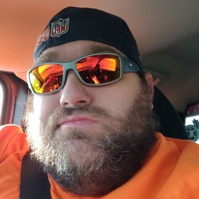 Profile Picture of Brad Decker (@BradDecker20) on Twitter