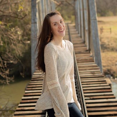 Profile Picture of Laura Allison Pace (@AutumnRain4) on Twitter