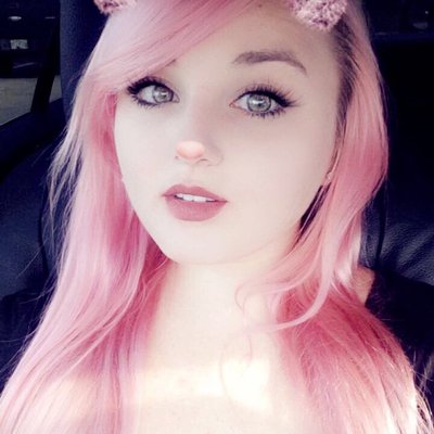 Profile Picture of Eliza Esmerovic (@ElizaEsmerovic) on Twitter