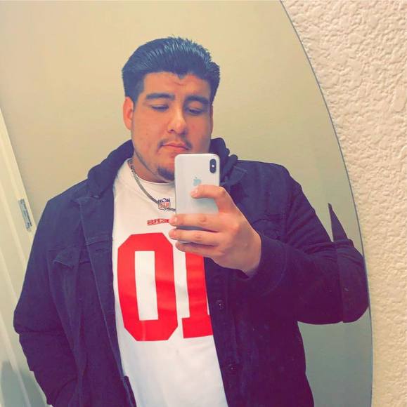 Profile Picture of Gilbert Peña (@gill98976) on Poshmark