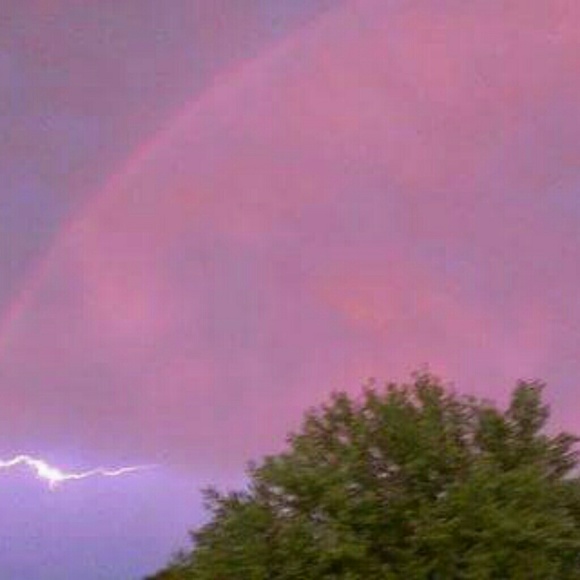 Suzanna Petersen-beard - Poshmark Profile Picture of Suzanna Petersen-beard (@suzanna1018) on Poshmark