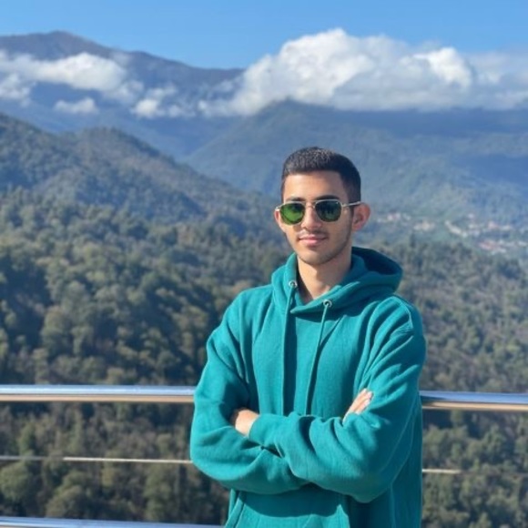 Profile Picture of Kasra Moghisi (@kasra_mogheysi) on Poshmark