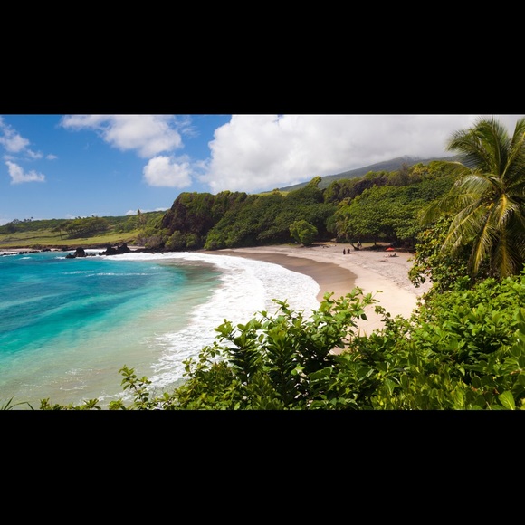 Profile Picture of Macen Machii (@hawaiianquality) on Poshmark