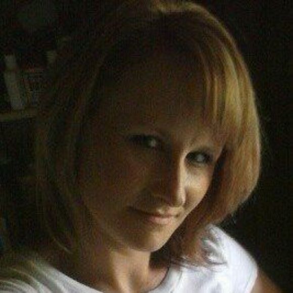 Profile Picture of Paula Mcelhaney (@bdc1200) on Poshmark