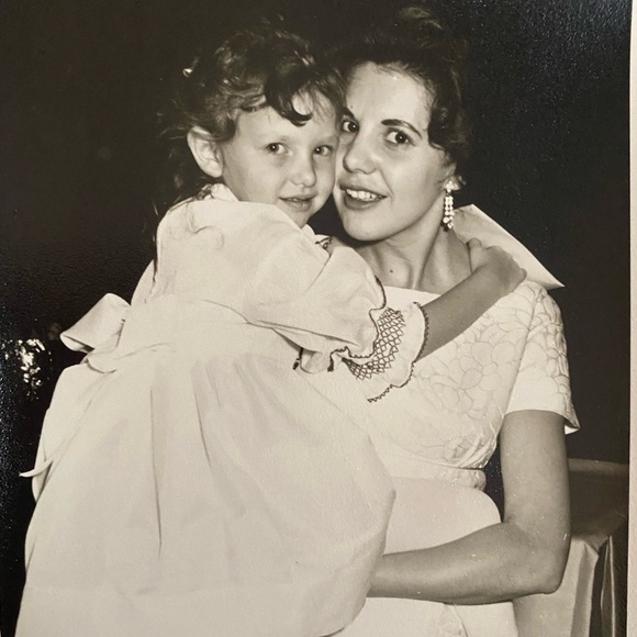 Melissa Pennetta - Poshmark Profile Picture of Melissa Pennetta (@m_pennetta) on Poshmark