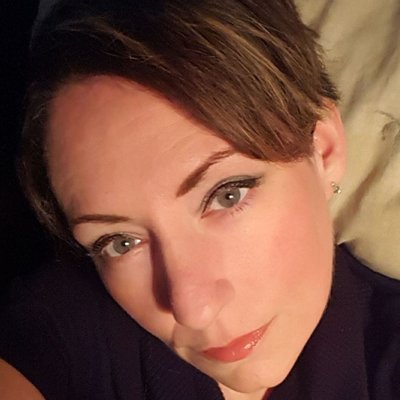 Profile Picture of Diana Calhounon Twitter