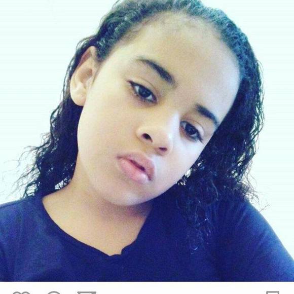 Profile Picture of Brianna Landon (@sullenbff123) on Poshmark