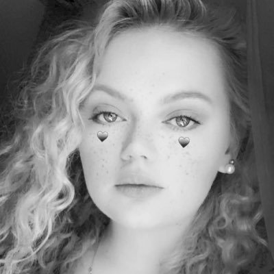 Profile Picture of Jasmine Hobson (@JaSmInE_HoBsOn) on Twitter