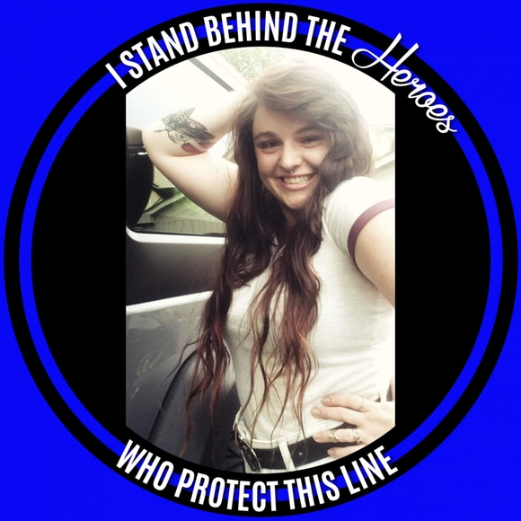 Profile Picture of Miranda Otzwirk (@mirry313) on Poshmark