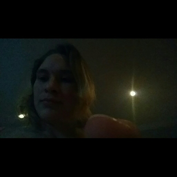 Profile Picture of Cassandra Porter (@cassandrap2009) on Poshmark