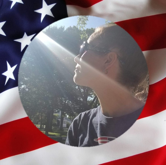 Profile Picture of Kellie Mckay (@vampiremom13) on Poshmark