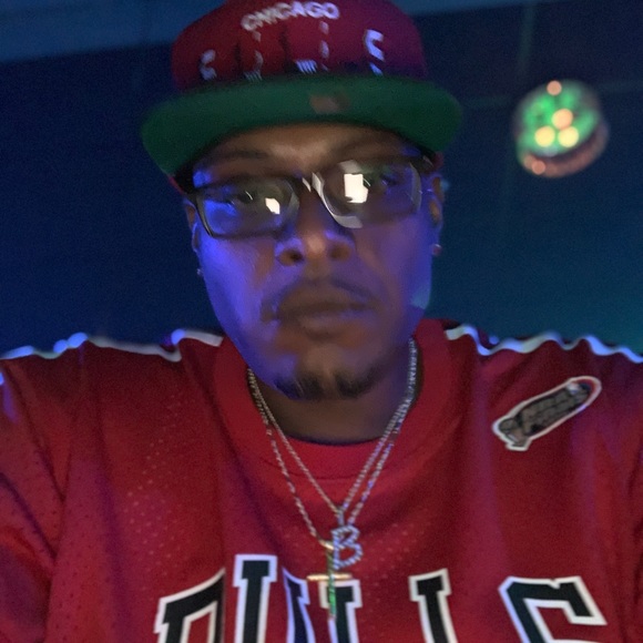 Profile Picture of Nigel Haynes (@nigelhaynes34) on Poshmark