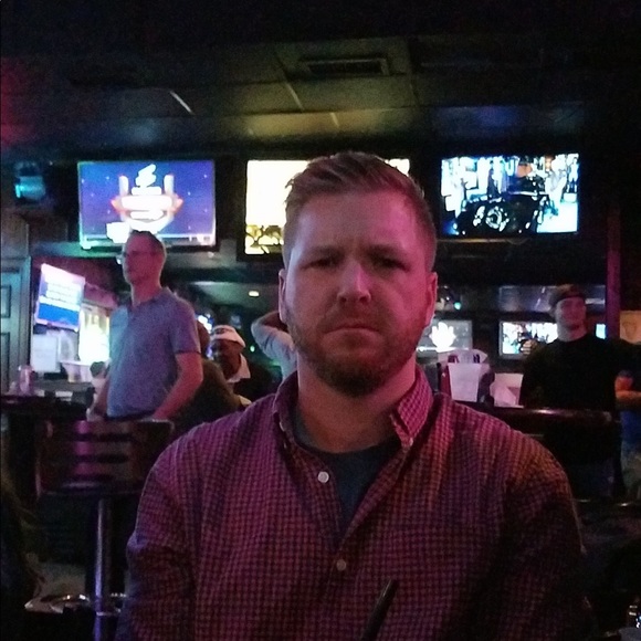 Profile Picture of Quinton Nease (@qness121212) on Poshmark