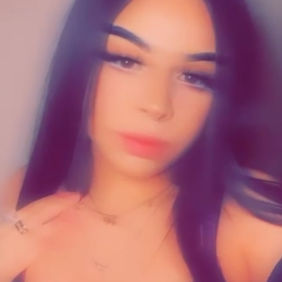 Profile Picture of Jade Silva (@jade_s666) on Poshmark