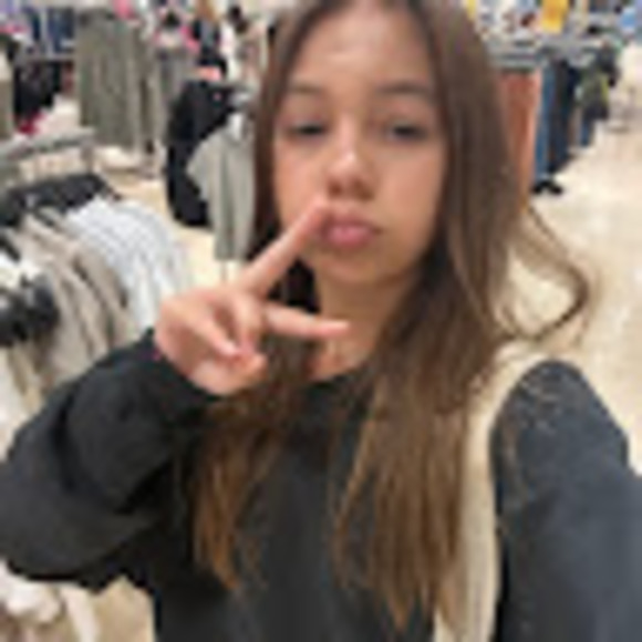 Profile Picture of Juliet Pendleton (@julietpendle464) on Poshmark
