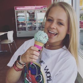 Profile Picture of Chrissie Bryant (@chrissiemarie3) on Pinterest