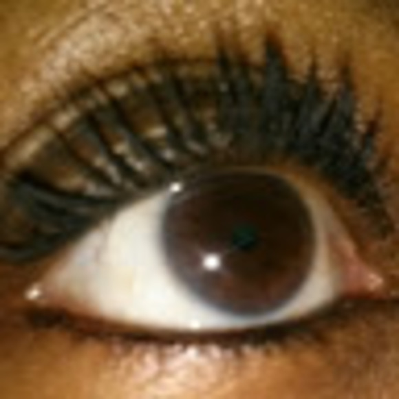 Profile Picture of Phyllis Long (@phyllislong1963) on Poshmark