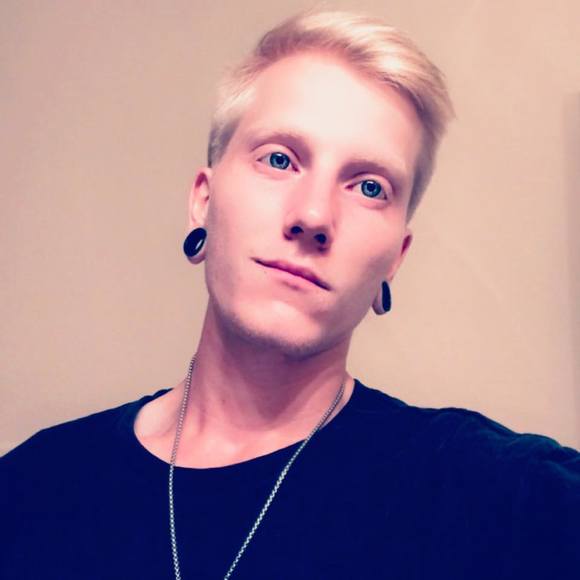 Profile Picture of Joseph Mckenzie (@joeymck94) on Poshmark