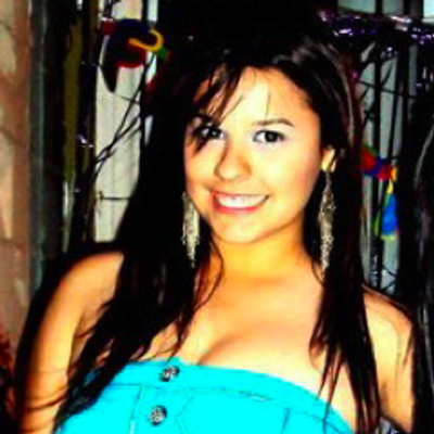 Profile Picture of Rosa Marcela Angulo (@rOseb3rry) on Twitter