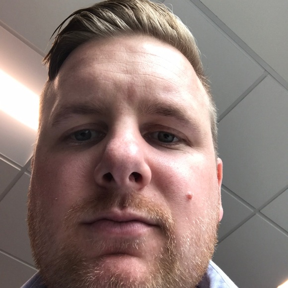 Profile Picture of Corey Scheiber (@ctscheiber) on Poshmark