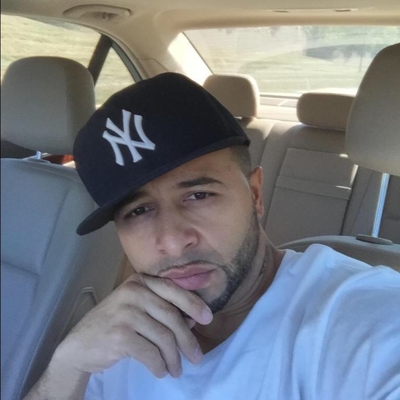 Profile Picture of Luis Gerena (@loudaone) on Poshmark