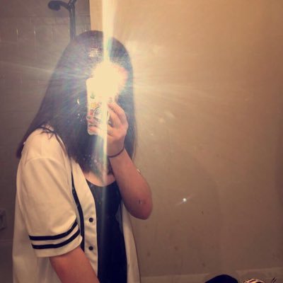 Profile Picture of ShayBrewer (@Shay_ElizBrewer) on Twitter