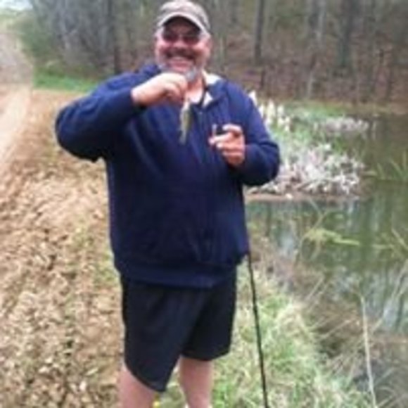 Profile Picture of David Bosley (@davidbosley) on Poshmark