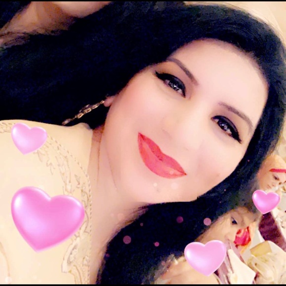 Profile Picture of Halima Siddique (@hsiddique) on Poshmark