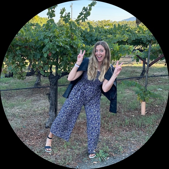 Profile Picture of Sam Bryant (@sbryant1013) on Poshmark