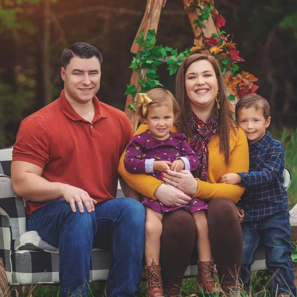 Profile Picture of Megan Likens (@mlikens15) on Poshmark