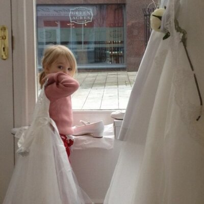 Profile Picture of Jennifer Kidd (@JennyMLong) on Twitter
