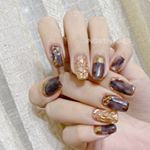 Profile Picture of 𝓙𝓲𝓷𝓰𝔀𝓮𝓷’𝓼  𝓢𝓽𝓾𝓭𝓲𝓸｜美甲|毛流矯正| (@jingwen_nails) on Instagram