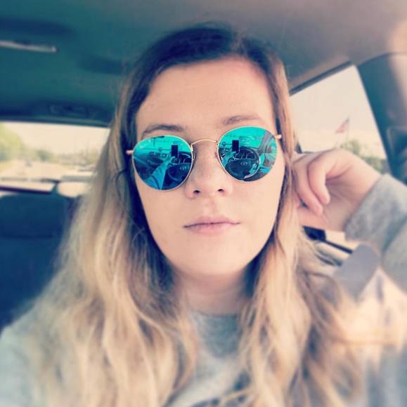 Profile Picture of Catherine Ryan (@thefifthryan) on Poshmark