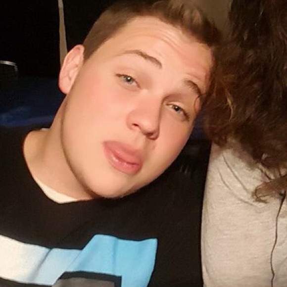 Nathan Galentine - Poshmark Profile Picture of Nathan Galentine (@nat0327) on Poshmark