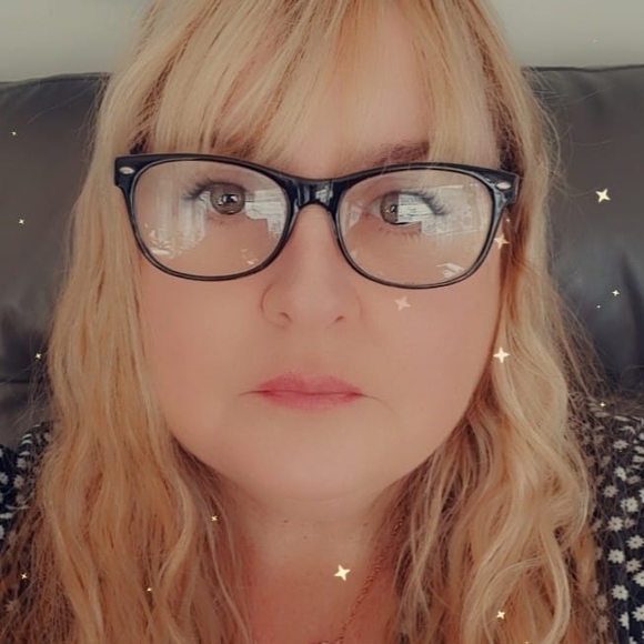 Profile Picture of Jodie Tempest (@tempestalsibes) on Poshmark