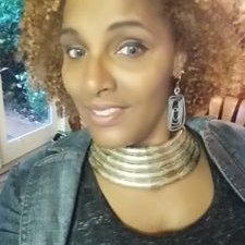 Profile Picture of Angela Esquivel (@HappyNappyHead) on Twitter