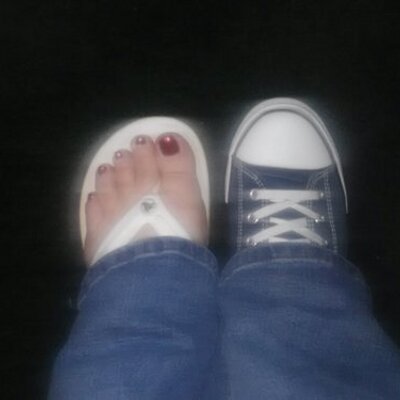 Profile Picture of Kelly  J Bernhardt (@thekellygirl70) on Twitter