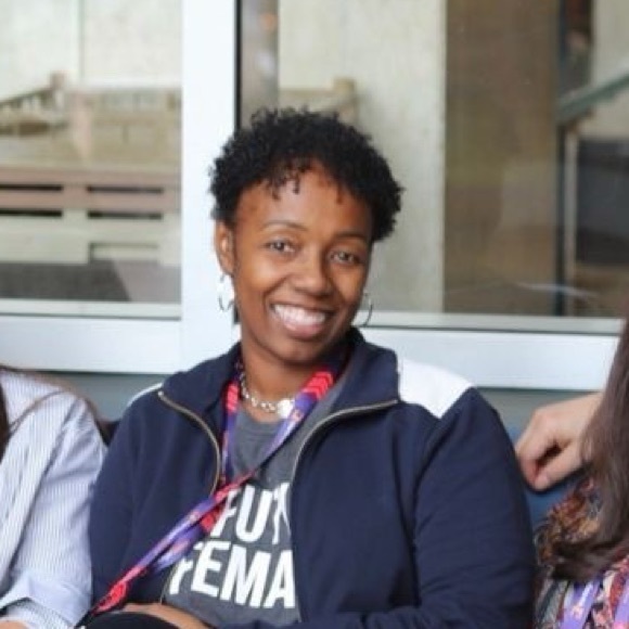 Profile Picture of Tonia Easterling (@princess_bar) on Poshmark