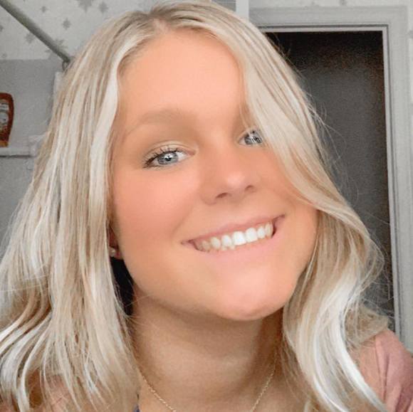 Profile Picture of Abigail Fremin (@amfremin) on Poshmark