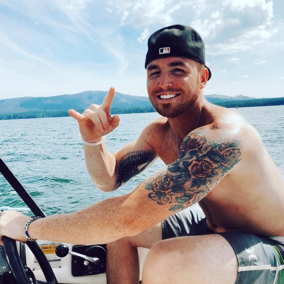 Profile Picture of Bo Birdsong (@bbirdsong23) on Poshmark