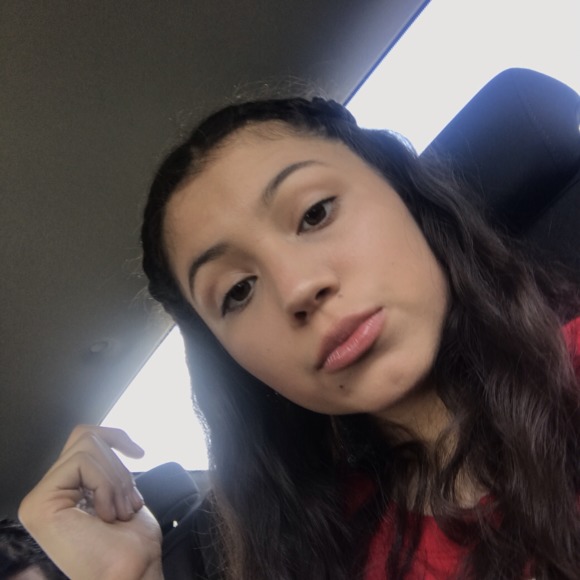 Profile Picture of Christina Colin (@kristi112803) on Poshmark