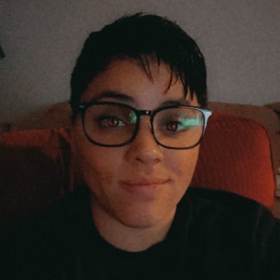 Profile Picture of Theresa K. Gallagher (@Galligatorrr) on Twitter