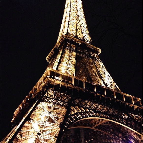 Profile Picture of Danielle Sessler (@danistein) on Poshmark