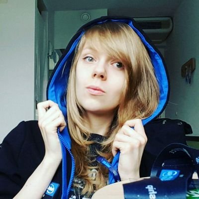 Profile Picture of Paulina Majerczyk (@Jill8001) on Twitter